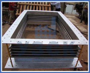 прямоугольные линзовые компенсаторы в Евпатории